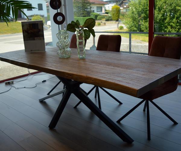 Living - Ausstellungsstücke